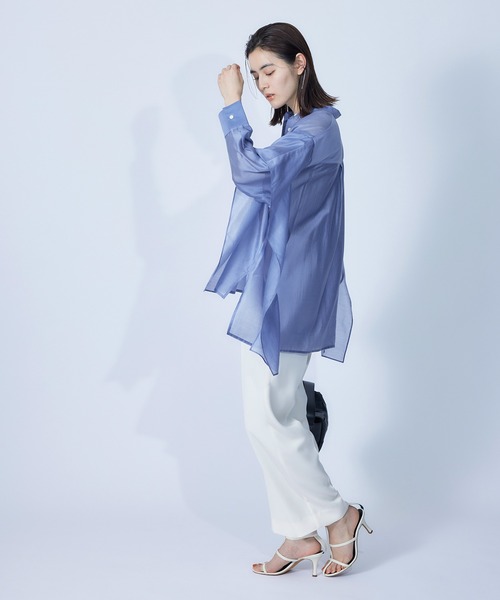 ROPE'（ロペ）の「ブライトシアーラッフルショールブラウス（シャツ/ブラウス・レディース・サックスブルー/オレンジ/ブラック/ブラウン・38）」の6枚目の写真