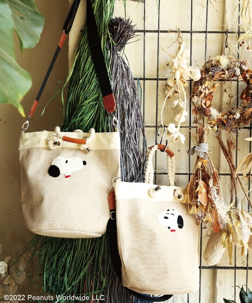 SNOOPY（スヌーピー）の「SNOOPY　JUTE SAGARA ROUND BAG / スヌーピー ジュートサガララウンドバッグ（ショルダーバッグ・レディース・その他2/その他1・FREE）」の4枚目の写真