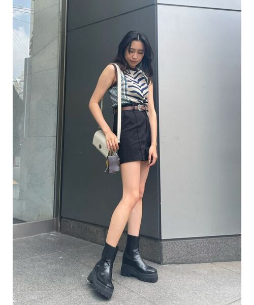 EVRIS（エヴリス）の「ピンタックストレッチショートパンツ（その他パンツ・レディース・ブラック/ベージュ・MEDIUM/SMALL）」の4枚目の写真