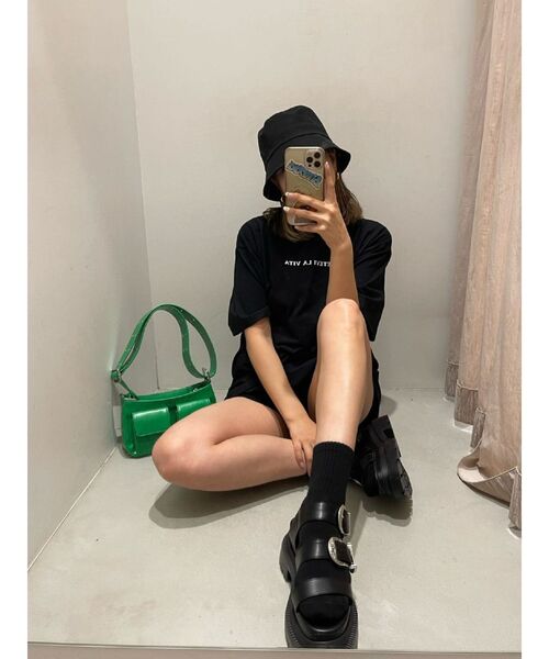 EVRIS（エヴリス）の「ピンタックストレッチショートパンツ（その他パンツ・レディース・ブラック/ベージュ・MEDIUM/SMALL）」の6枚目の写真