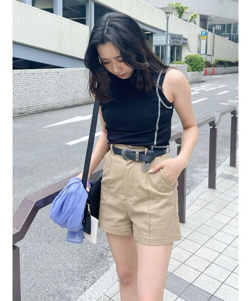 EVRIS（エヴリス）の「ピンタックストレッチショートパンツ（その他パンツ・レディース・ブラック/ベージュ・MEDIUM/SMALL）」の11枚目の写真