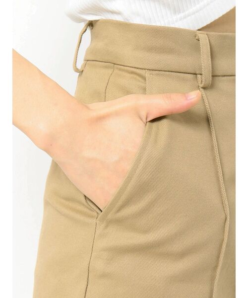 EVRIS（エヴリス）の「ピンタックストレッチショートパンツ（その他パンツ・レディース・ブラック/ベージュ・MEDIUM/SMALL）」の22枚目の写真