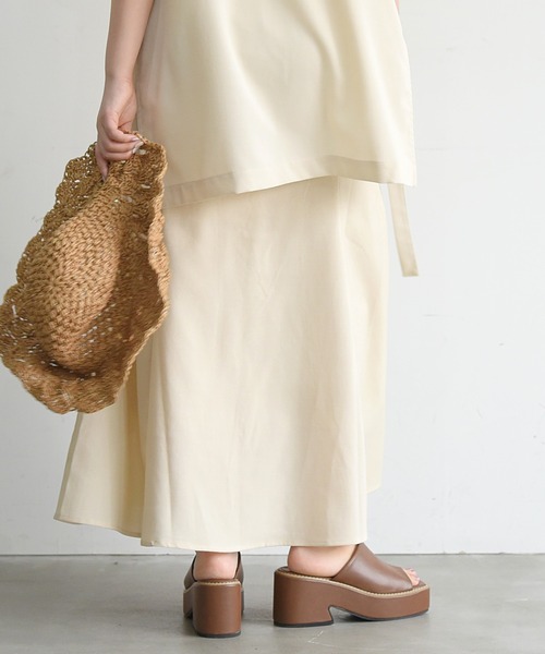 sango(sango)の「リネンライクマーメイドスカート(スカート・レディース・ブラック/ナチュラル・FREE)」の7枚目の写真