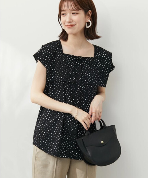 Green Parks(グリーンパークス)の「スクエア衿ブラウス(シャツ/ブラウス・レディース・ブラック/サックスブルー/ブラック系その他5・FREE)」の2枚目の写真