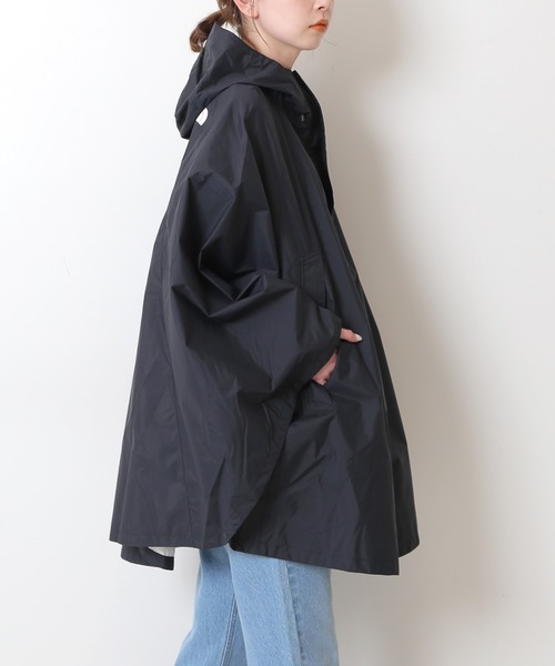 SLOBE IENA（スローブイエナ）の「【THE NORTH FACE/ノースフェイス】 Access ポンチョ（ポンチョ・レディース・ブラック/ベージュ系その他・38）」の21枚目の写真
