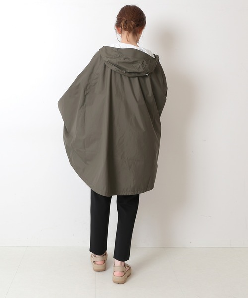 SLOBE IENA（スローブイエナ）の「【THE NORTH FACE/ノースフェイス】 Access ポンチョ（ポンチョ・レディース・ブラック/ベージュ系その他・38）」の11枚目の写真