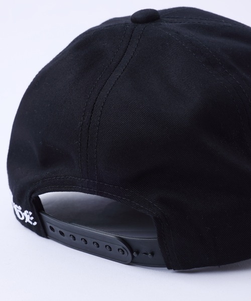 XLARGE(エクストララージ)の「OLD ENGLISH LOGO 6PANEL CAP(キャップ・メンズ・グリーン/ブラウン/ベージュ/オレンジ/ブルー/ブラック・ONE SIZE)」の13枚目の写真
