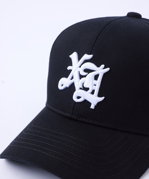 XLARGE(エクストララージ)の「OLD ENGLISH LOGO 6PANEL CAP(キャップ・メンズ・グリーン/ブラウン/ベージュ/オレンジ/ブルー/ブラック・ONE SIZE)」の14枚目の写真