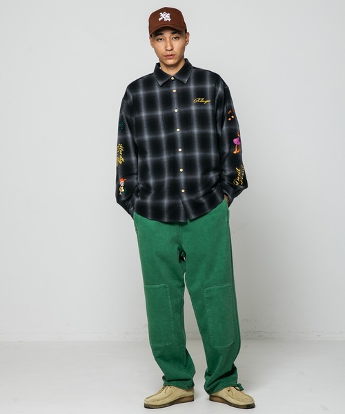 XLARGE(エクストララージ)の「OLD ENGLISH LOGO 6PANEL CAP(キャップ・メンズ・グリーン/ブラウン/ベージュ/オレンジ/ブルー/ブラック・ONE SIZE)」の17枚目の写真