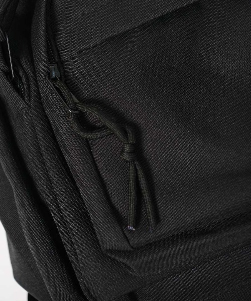 shopnikoniko（ショップニコニコ）の「リュック 大容量 黒リュック おしゃれ シンプル 通学 韓国 高校生 ロゴ刺繍 リュックサック（バックパック/リュック・レディース・ブラック/ブルー・フリー）」の4枚目の写真