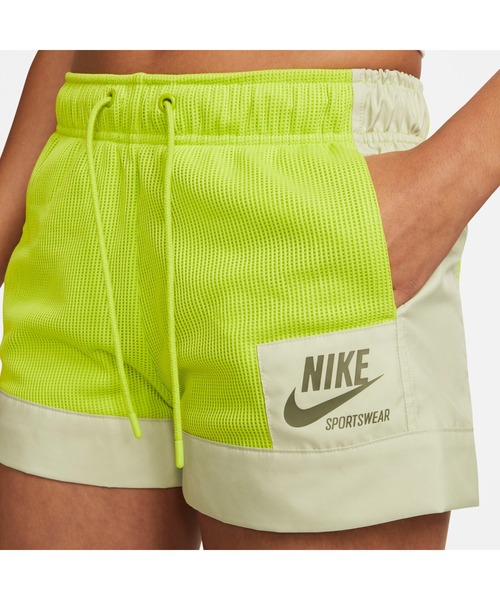 NIKE（ナイキ）の「ナイキ NIKE ナイキ ウィメンズ NSW メッシュ MR スポーツ ショート（その他パンツ・レディース・ブラック/グリーン・M/L/S）」の5枚目の写真