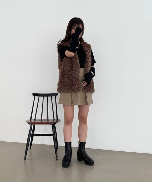 MAJESTIC LEGON(マジェスティックレゴン)の「フェイクファーベスト(ベスト・レディース・ブラウン/アイボリー・MEDIUM)」の19枚目の写真