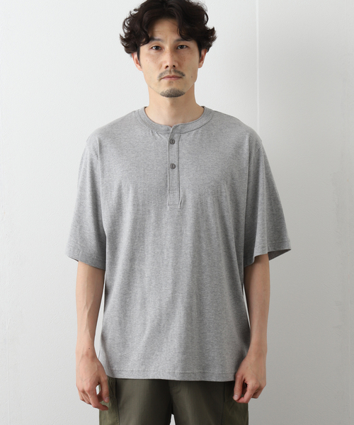 417 EDIFICE（フォーワンセブンエディフィス）の「【GO-PFOR / ゴー・ファー】別注 ヘンリーネック Tシャツ（Tシャツ/カットソー・メンズ・ブラック/グレー/ホワイト・SMALL/MEDIUM/LARGE/X-LARGE）」の5枚目の写真