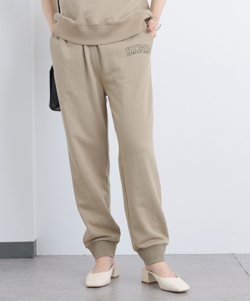 PUAL CE CIN(ピュアルセシン)の「【セットアップ対応】裏毛カレッジロゴプリントパンツ(スウェットパンツ・レディース・チャコールグレー/ベージュ/グリーン・FREE)」の3枚目の写真