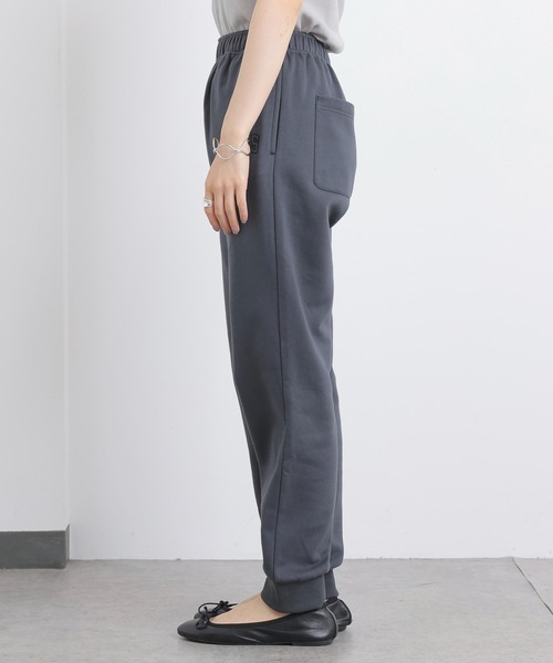 PUAL CE CIN(ピュアルセシン)の「【セットアップ対応】裏毛カレッジロゴプリントパンツ(スウェットパンツ・レディース・チャコールグレー/ベージュ/グリーン・FREE)」の15枚目の写真
