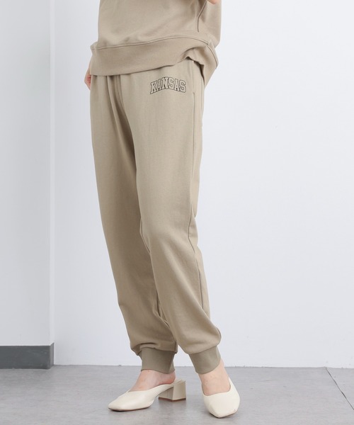 PUAL CE CIN(ピュアルセシン)の「【セットアップ対応】裏毛カレッジロゴプリントパンツ(スウェットパンツ・レディース・チャコールグレー/ベージュ/グリーン・FREE)」の5枚目の写真