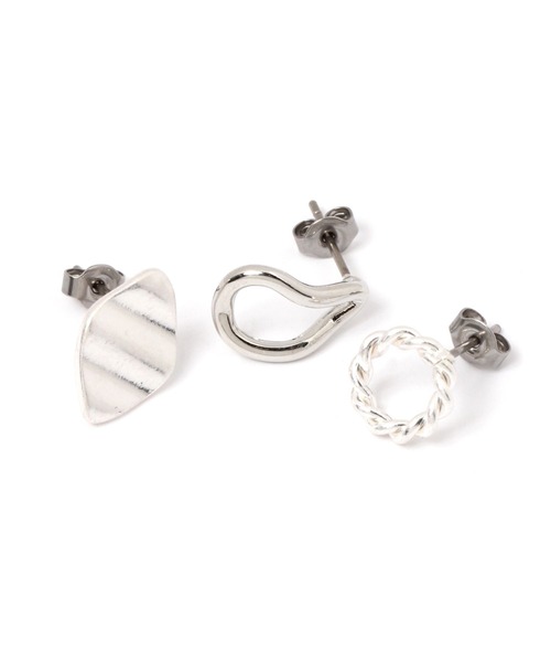 LEPSIM(レプシィム)の「7セットピアス 135925(ピアス(両耳用)・レディース・シルバー/シルバー×ゴールド/ゴールド・ONE SIZE)」の10枚目の写真