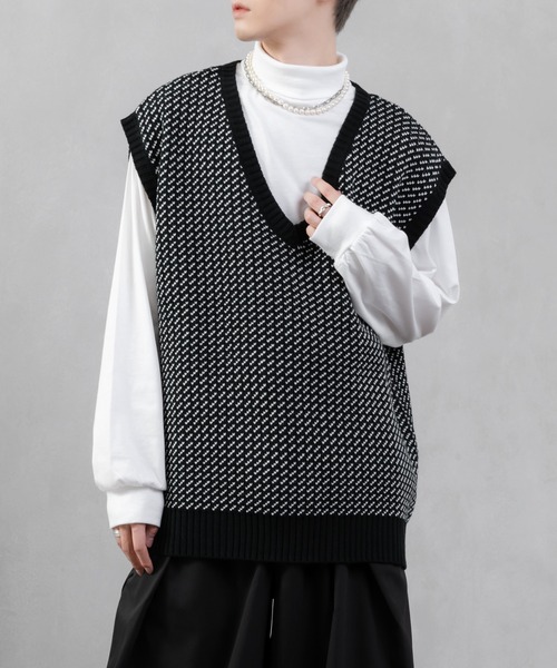 Adoon plain（アドーンプレーン）の「【Adoon plain】バーズアイニットベスト（ベスト・メンズ・ホワイト/ブラック/ブルー・MEDIUM/LARGE）」の3枚目の写真