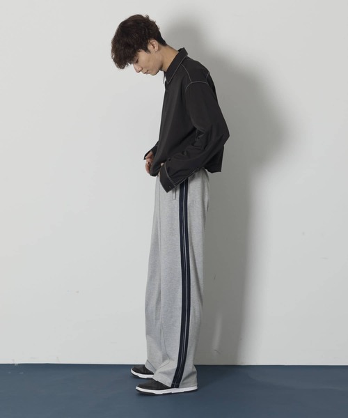 Couleur Meler(クルールメリー)の「Couleur Meler sakasa line track pants(その他パンツ・メンズ・グレー/ブラック・MEDIUM/LARGE)」の2枚目の写真
