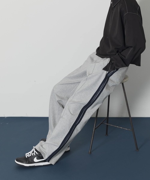 Couleur Meler(クルールメリー)の「Couleur Meler sakasa line track pants(その他パンツ・メンズ・グレー/ブラック・MEDIUM/LARGE)」の19枚目の写真