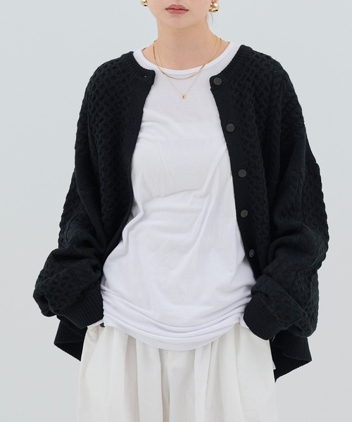 HANNE（アン）の「【by kumika】ケーブルニットカーディガン（ニット/セーター・レディース・グリーン/ホワイト/ブラック・フリー）」の5枚目の写真