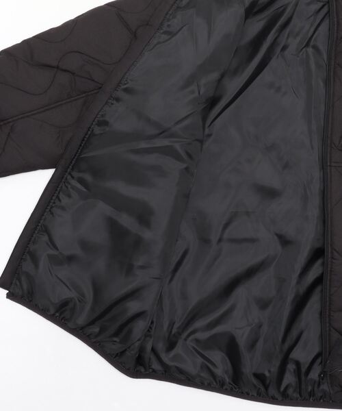 Alpha Industries(アルファインダストリーズ)の「ALPHA INDUSTRIES/アルファインダストリーズ QUILTED COLD JACKET/キルティングコールドジャケット(ミリタリージャケット・メンズ・グレー/ブラック・M/L/XL)」の4枚目の写真