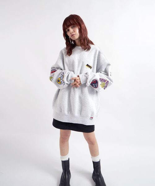 BEN DAVIS(ベンデイビス)】CHAMPIONSHIP PATCHED CREW NECK SWEAT / 袖