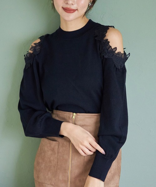 だらお フラワーレース装飾オープンショルダーニットプルオーバー（ニット