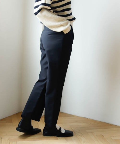 Birthday room（バースデイルーム）の「シンプルタックパンツ（スラックス・レディース・ブラック/チャコールグレー/グレイッシュベージュ・SMALL/MEDIUM）」の10枚目の写真