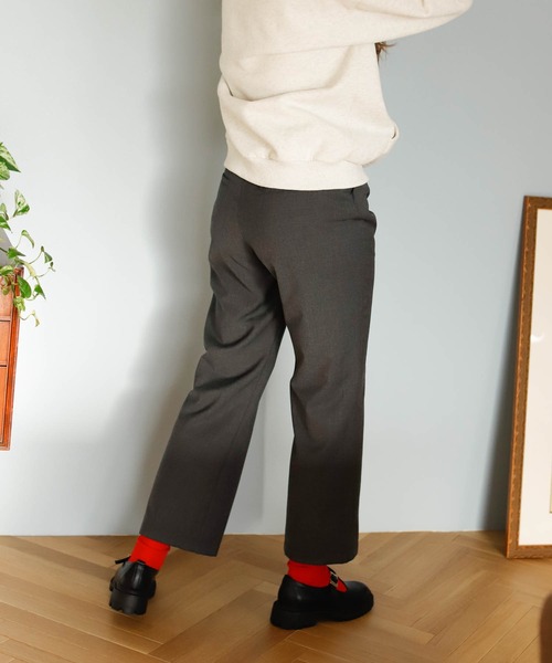 Birthday room（バースデイルーム）の「シンプルタックパンツ（スラックス・レディース・ブラック/チャコールグレー/グレイッシュベージュ・SMALL/MEDIUM）」の20枚目の写真