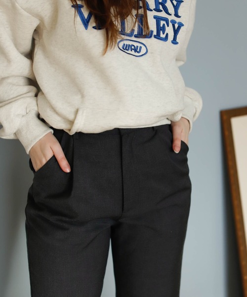 Birthday room（バースデイルーム）の「シンプルタックパンツ（スラックス・レディース・ブラック/チャコールグレー/グレイッシュベージュ・SMALL/MEDIUM）」の22枚目の写真