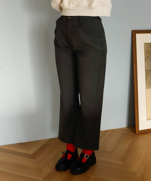 Birthday room（バースデイルーム）の「シンプルタックパンツ（スラックス・レディース・ブラック/チャコールグレー/グレイッシュベージュ・SMALL/MEDIUM）」の18枚目の写真