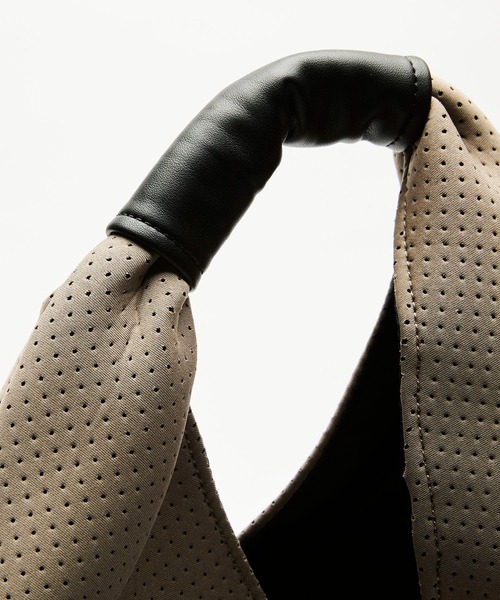 EDITA.（エディータ）の「ネオプレンマルチトート　多機能 / 通勤（トートバッグ・レディース・レモンイエロー/チャコールグレー/ブラック/オフホワイト・FREE）」の11枚目の写真