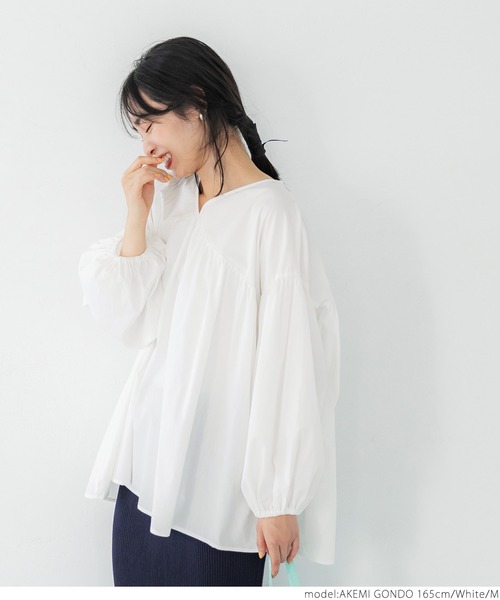 coca（coca）（コカ）の「ブロードVネックギャザーブラウス（シャツ/ブラウス・レディース・ホワイト/ピンク・M/L）」の5枚目の写真
