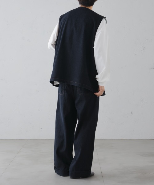 YENN SLEEVELESS DENIM JK タックデニムベスト　ノーカラー YENN SLEEVELESS DENIM JK タックデニムベスト ノーカラー