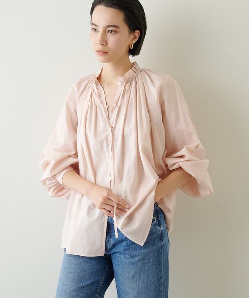 Whim Gazette（ウィムガゼット）の「ボリュームブラウス（シャツ/ブラウス・レディース・ピンクベージュ/ベージュ/オフホワイト/ブラック/ライトグレー・FREE）」の19枚目の写真