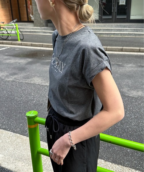 feepur(フェピュール)の「捻じりフレンチスリーブロゴTee(Tシャツ/カットソー・レディース・ネイビー/オートミール/オフホワイト/チャコールグレー・MEDIUM)」の18枚目の写真