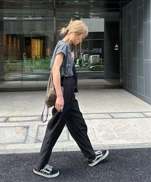 feepur(フェピュール)の「捻じりフレンチスリーブロゴTee(Tシャツ/カットソー・レディース・ネイビー/オートミール/オフホワイト/チャコールグレー・MEDIUM)」の15枚目の写真