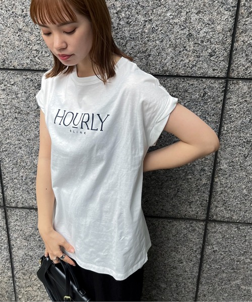 feepur(フェピュール)の「捻じりフレンチスリーブロゴTee(Tシャツ/カットソー・レディース・ネイビー/オートミール/オフホワイト/チャコールグレー・MEDIUM)」の5枚目の写真