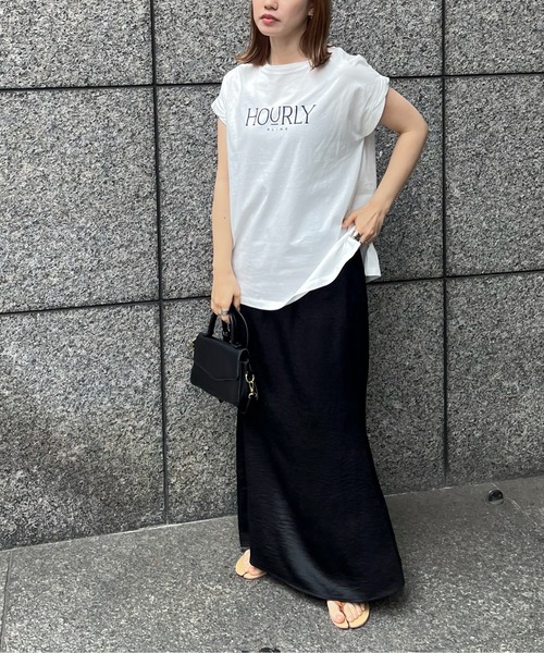 feepur(フェピュール)の「捻じりフレンチスリーブロゴTee(Tシャツ/カットソー・レディース・ネイビー/オートミール/オフホワイト/チャコールグレー・MEDIUM)」の8枚目の写真