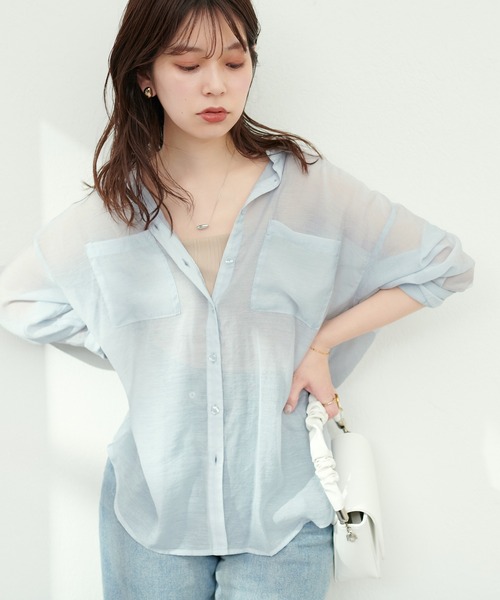 natural couture(ナチュラルクチュール)の「Wポケットシアーシャツ(シャツ/ブラウス・レディース・ピンク/アイボリー/パープル/ライトベージュ/サックスブルー・FREE)」の3枚目の写真