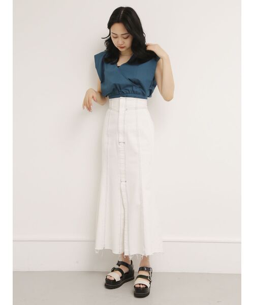 MURUA（ムルーア）の「マーメイドデニムスカート（デニムスカート・レディース・インディゴブルー/アイボリー・2/1）」の6枚目の写真