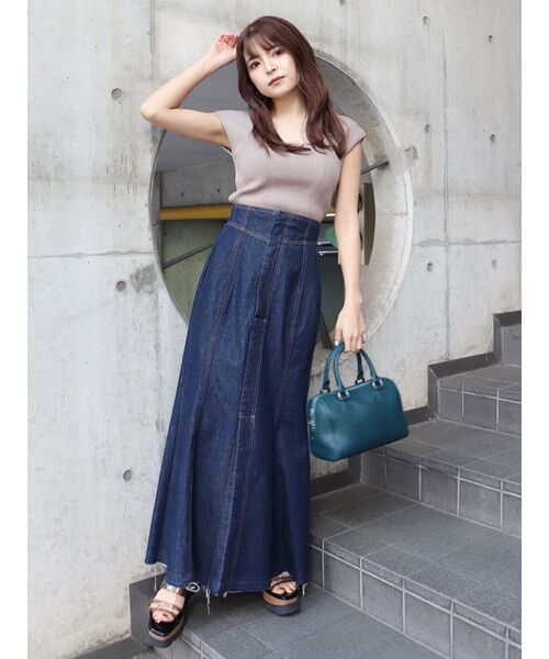 MURUA（ムルーア）の「マーメイドデニムスカート（デニムスカート・レディース・インディゴブルー/アイボリー・2/1）」の9枚目の写真