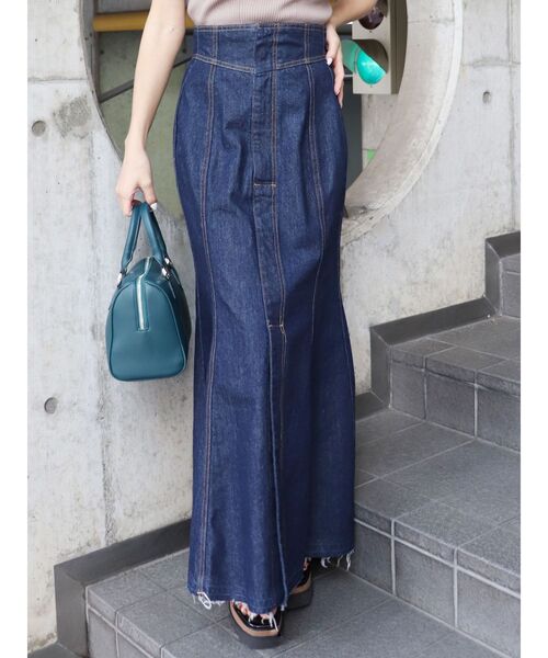 MURUA（ムルーア）の「マーメイドデニムスカート（デニムスカート・レディース・インディゴブルー/アイボリー・2/1）」の16枚目の写真