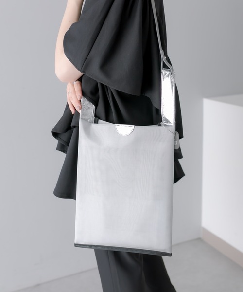 THE PURSE(ザパース )の「別注【THE PURSE(ザ・パース)】TULLE MARKET BAG ショルダーバッグ(ショルダーバッグ・レディース・ブラック/シルバー・FREE)」の2枚目の写真