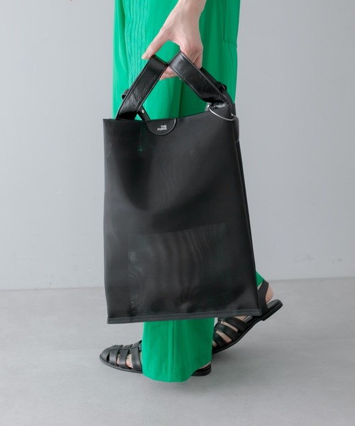 THE PURSE(ザパース )の「別注【THE PURSE(ザ・パース)】TULLE MARKET BAG ショルダーバッグ(ショルダーバッグ・レディース・ブラック/シルバー・FREE)」の1枚目の写真