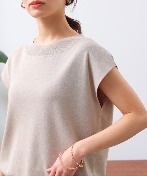 Chez toi（シェトワ）の「フレンチスリーブ衿リブコンパクトプルオーバー（ニット/セーター・レディース・オフホワイト/ブラック/グレイッシュベージュ/サックスブルー・FREE）」の5枚目の写真