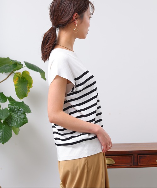 Chez toi（シェトワ）の「フレンチスリーブ衿リブコンパクトプルオーバー（ニット/セーター・レディース・オフホワイト/ブラック/グレイッシュベージュ/サックスブルー・FREE）」の14枚目の写真