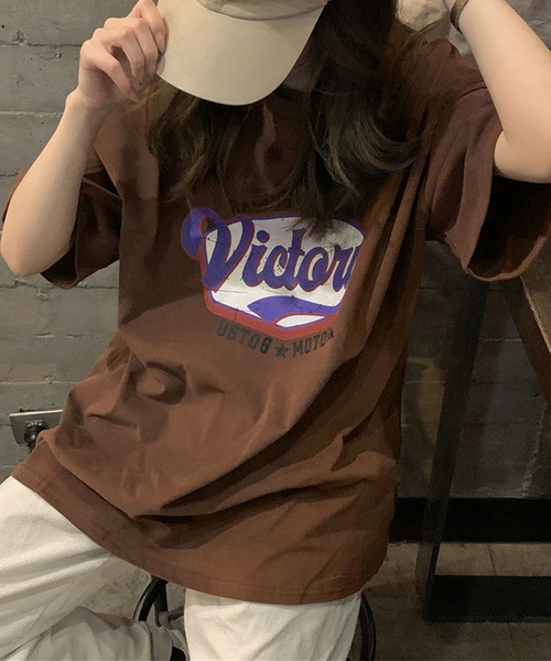 セール】オーバーサイズVictoryロゴプリントTシャツ（Tシャツ