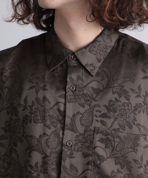 HARE(ハレ)の「【SETUP対応】ドレープジャガードフラワーシャツ(HARE)(シャツ/ブラウス・メンズ・ブラウン/グレー/ブラック・FREE)」の14枚目の写真